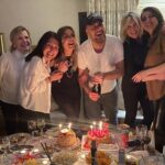 Asuman Dabak Instagram - Seni çookk uzun yıllar önce tanımayı çookkk isterdim kocaman yürekli güzel dostumm Biremm’mmm ,dilerim bundan sonra ki yıllarımızda hep böyle kalp kalbe yan yana olurr💕🙏çookk kıymetlisin çokk özelsin sevdiklerinle bir ömür çokk mutlu olll 💕💋💋🙏 @biremyapar