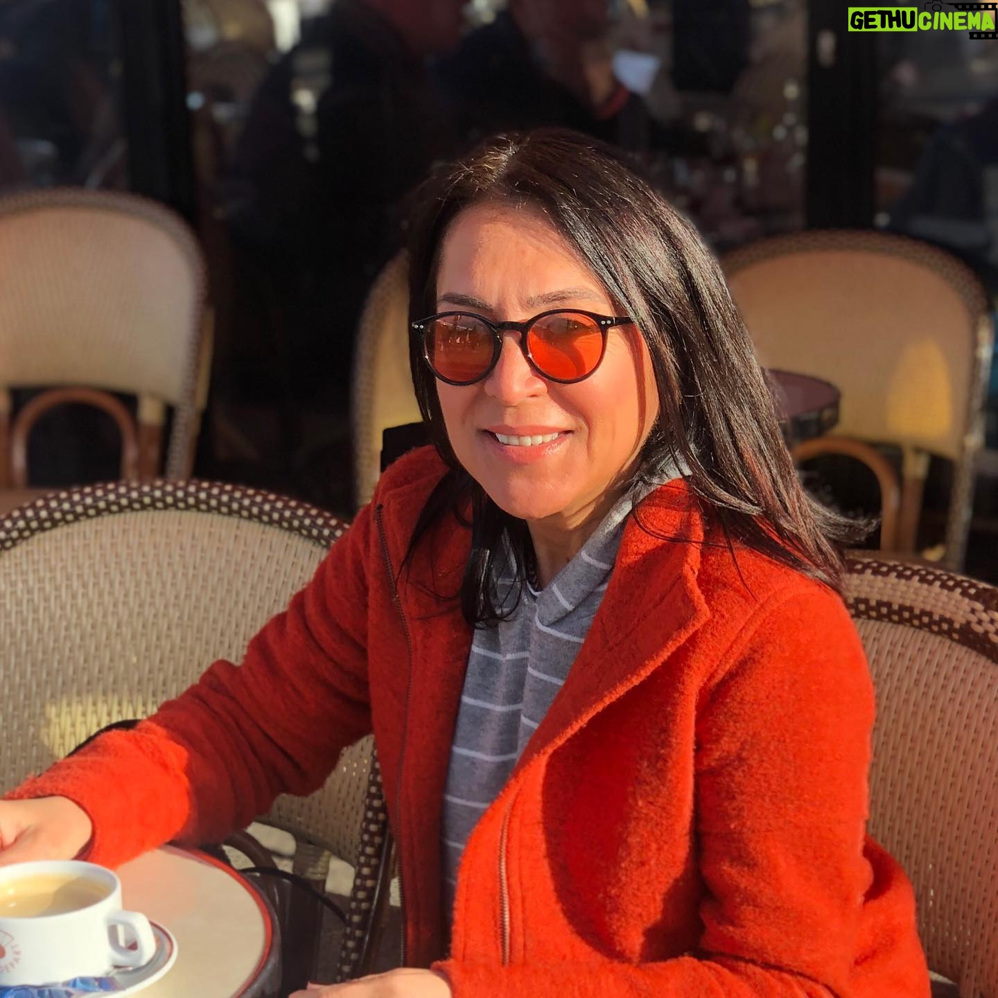 Asuman Dabak Instagram - Siz anlattınız biz dinledik turuncu turuncu 🧡
