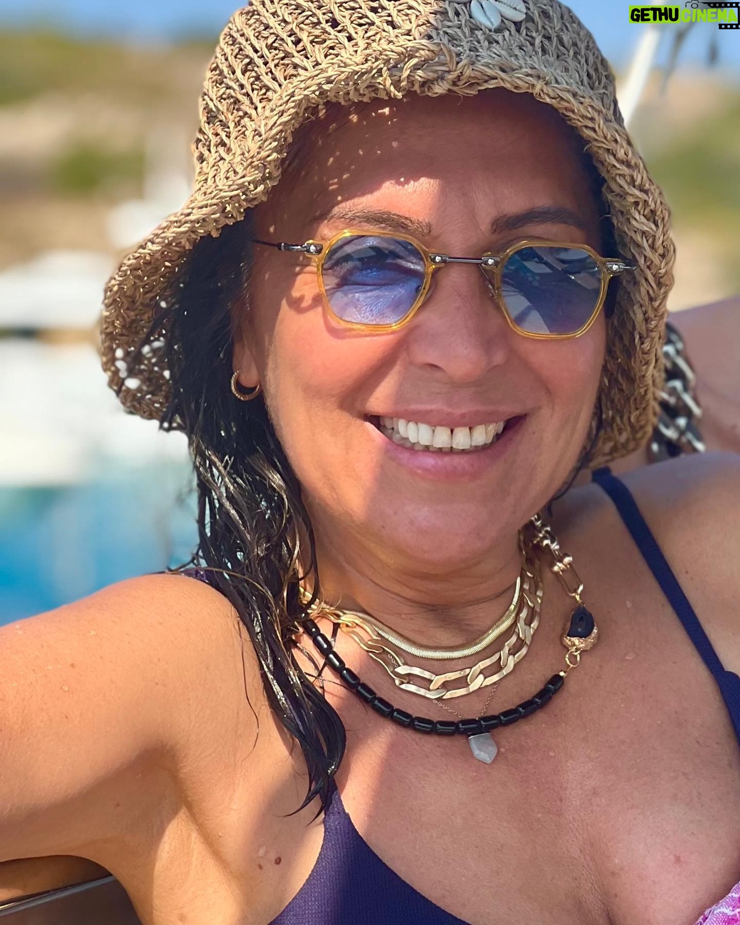 Asuman Dabak Instagram - Hava güzeelll yazzz canımmm 😎🥂