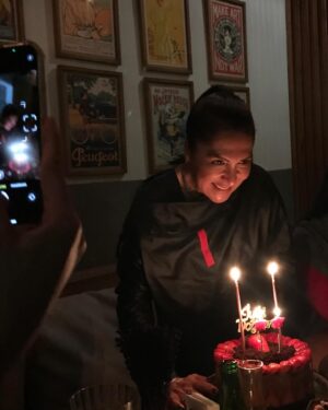 Asuman Dabak Instagram - Bakalım bakalım neler olacakmış yeni yaşımızda…🥳