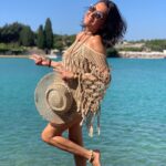 Asuman Dabak Instagram - Bali esintileri tabikii,harika bir koleksiyon hazırlamış yine fındığımm 👏👏👏👍😍 2021 yaz sezonu çekimleri Çeşme’de yapıldı @balifashionbags @ffunda_mizrak ellerine sağlık olsun canımmm benimmm👏👏👏👍