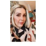 Atala Sarmiento Instagram - ¿Qué tal? ¿Cómo vamos arrancando el año? Pues…como dice la canción, no te olvides de hacer todo aquello que te da felicidad 😉 ¡A tope! ✨❤️ #quevivalavida #asísí #ladolcevita