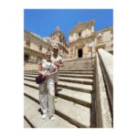 Atala Sarmiento Instagram - NOTO… Una de las más bellas ciudades sicilianas al sur de la isla. La representación del barroco en todo su esplendor. Una ciudad dorada donde hay tantos palazzos como iglesias…. ¡Espectacular! En una sola palabra… #quevivalavida #asísí #ladolcevita #noto #sicilianelcuore