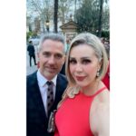 Atala Sarmiento Instagram - Cuando me preguntan por qué soy tan alegre tengo que explicar el cocktail del que estoy hecha: Un gen catalán que es mi parte seria, un gen murciano que es mi parte dulce y un gen andaluz que es todo alegría… Y si a eso le sumamos que nací y crecí en mi México precioso, pues no hay margen para fallos ¡La mezcla es infalible! 💥💖 P.D.: S E V I L L A está aún más guapa con los míos ✨ #quevivalavida #asísí #bodasevillana #lafamiliaeslomásimportante