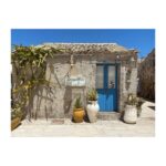 Atala Sarmiento Instagram - MARZAMEMI… Una aldea pesquera llena de rinconcitos encantadores; no sé cuál postal me gusta más 🥰 #quevivalavida #asísí #ladolcevita #sicilia #marzamemi