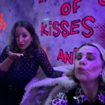 Atala Sarmiento Instagram - Empezó con unos tacos…normal…terminó en “locura” y “kisses” 🤪 pero lo que nos hemos reído con un buen comienzo de año ❤️🎉🌮