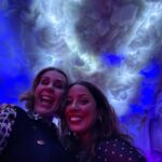 Atala Sarmiento Instagram - Empezó con unos tacos…normal…terminó en “locura” y “kisses” 🤪 pero lo que nos hemos reído con un buen comienzo de año ❤️🎉🌮