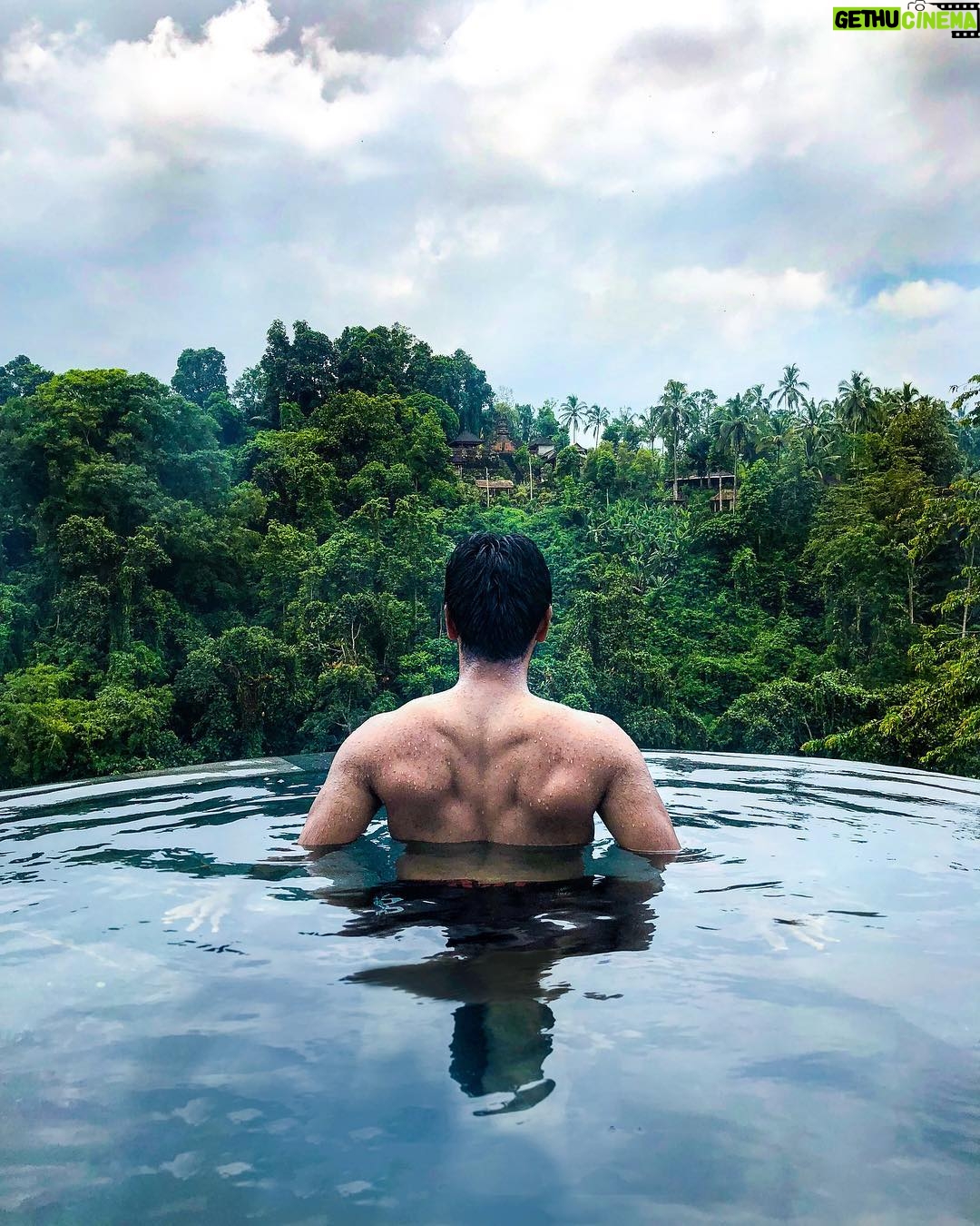 Atharvaa Instagram - I’m on Top of the World lookin’ down on Creation ! 🎶 #MotherNature at its Best !!
