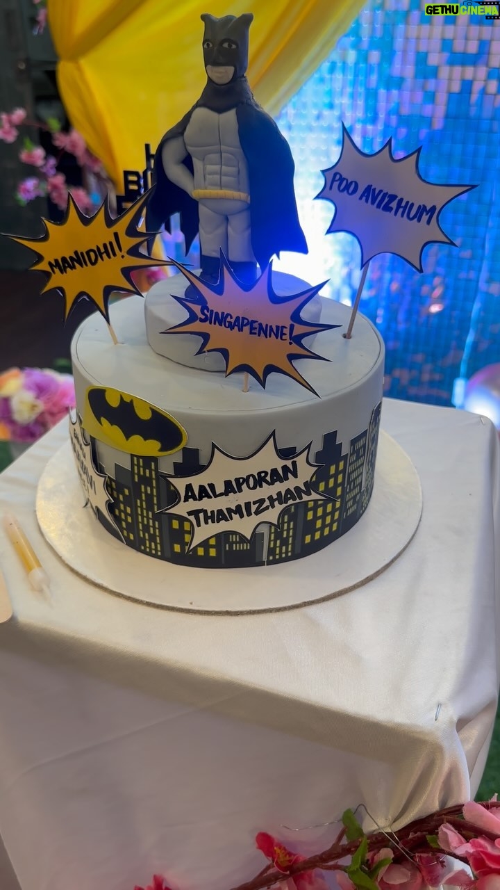 Atlee Kumar Instagram - Happy birthday Batman @lyricist_vivek Sleepless hard worker ,friend, family