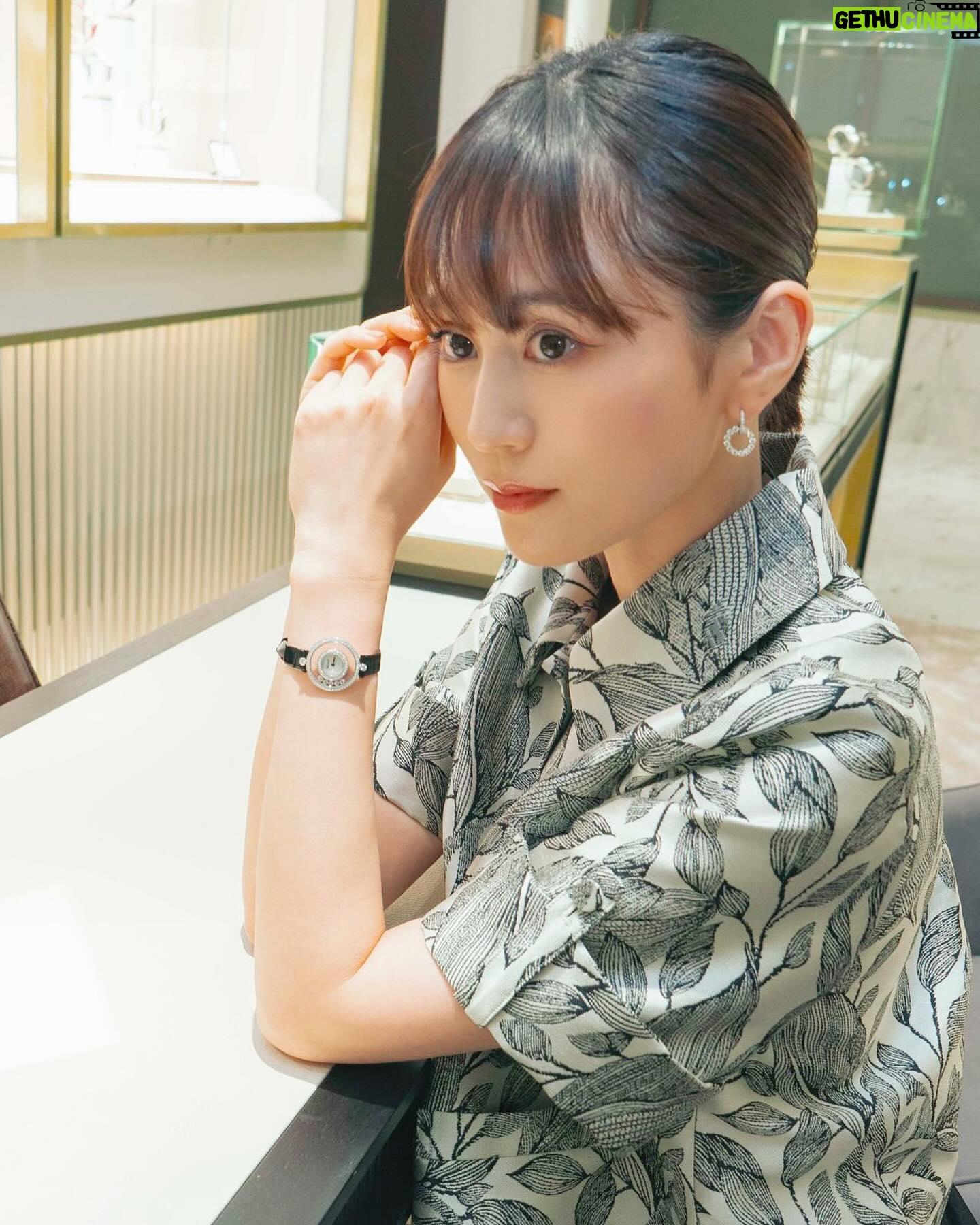 Atsuko Maeda Instagram - . TimeVallée Azabudai Hills. スイスのラグジュアリーウォッチ&ジュエリーブランドが揃うTimeVallée が4月26日日本初のブティックを麻布台ヒルズにオープンしご招待いただきました✨ エクリュとシャンパンゴールドの内装が素敵。 11ものラグジュアリーメゾンのウォッチやジュエリーが揃っていて、もう心躍る素晴らしい体験でした💎 人生の大切な相棒探しいかがですか?✨ #timevallee #タイムヴァレー #timevallee_azabudai #chopard #panerai #piaget #piagetwatch #ピアジェ #vacheronconstatin #ヴァシュロンコンスタンタン #PR