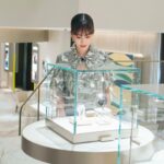 Atsuko Maeda Instagram - . TimeVallée Azabudai Hills. スイスのラグジュアリーウォッチ＆ジュエリーブランドが揃うTimeVallée が4月26日日本初のブティックを麻布台ヒルズにオープンしご招待いただきました✨ エクリュとシャンパンゴールドの内装が素敵。 11ものラグジュアリーメゾンのウォッチやジュエリーが揃っていて、もう心躍る素晴らしい体験でした💎 人生の大切な相棒探しいかがですか？✨ #timevallee #タイムヴァレー #timevallee_azabudai #chopard #panerai #piaget  #piagetwatch #ピアジェ #vacheronconstatin #ヴァシュロンコンスタンタン #PR