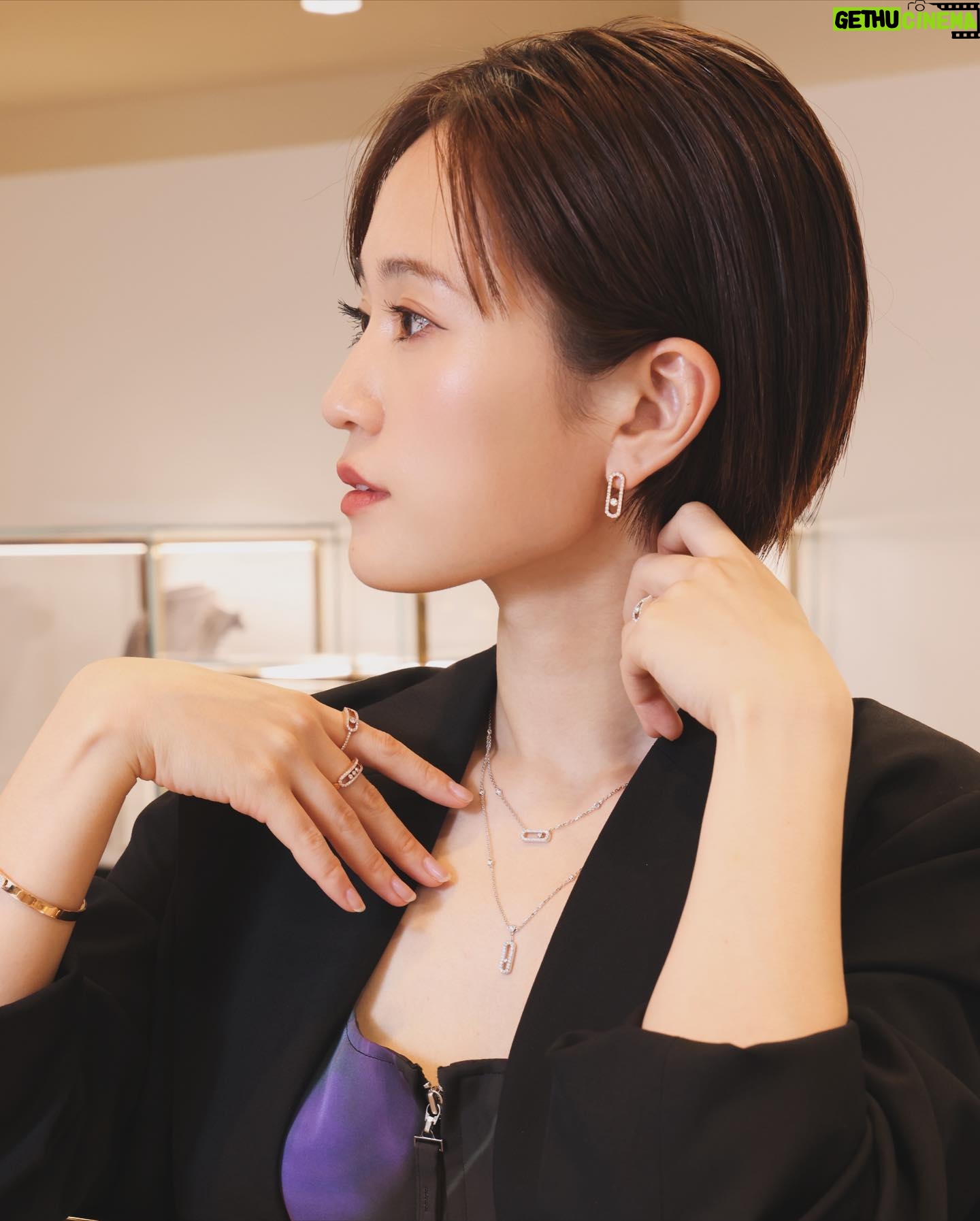 Atsuko Maeda - 3 Likes - .
#MESSIKA.そごう横浜店
ムーヴコレクション
マイツインコレクション
メシカジュエリーは自分の一部のようにフィットしてくれて身につけるとより愛おしいく、日常に楽しさをプラスしてくれる🩰❤️
実際に目にして感じこれだって一つとの出会いを体験してみて欲しいな🎄
@messika
#MESSIKA#Disruptingdiamonds
#MessikaCosmicXmas