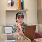 Atsuko Maeda Instagram - . TimeVallée Azabudai Hills. スイスのラグジュアリーウォッチ＆ジュエリーブランドが揃うTimeVallée が4月26日日本初のブティックを麻布台ヒルズにオープンしご招待いただきました✨ エクリュとシャンパンゴールドの内装が素敵。 11ものラグジュアリーメゾンのウォッチやジュエリーが揃っていて、もう心躍る素晴らしい体験でした💎 人生の大切な相棒探しいかがですか？✨ #timevallee #タイムヴァレー #timevallee_azabudai #chopard #panerai #piaget  #piagetwatch #ピアジェ #vacheronconstatin #ヴァシュロンコンスタンタン #PR