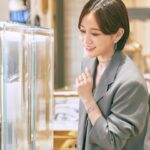Atsuko Maeda Instagram - . 阪急うめだ本店に新しくできたMESSIKAのブティックにて💎 MESSIKAのアイコニックな『MOVE』コレクション チェーンタイプのチョーカーやブレスレッドを重ね付けしてスタイリングしてみたよ。ファッションに合わせて色々な付け方で楽しめるし本当に自分をあげてくれます🩷 またハイジュエリーコレクションからインスパイアされた『Divine Enigma』ダイヤモンドのラインが特徴的でラグジュアリーで本当に素敵！🩵 #messika #disruptivediamonds