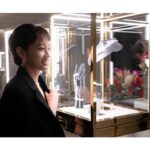 Atsuko Maeda Instagram – .
ハイクオリティなダイヤを楽しく自由に身につける事ができるデザインが大好きで、仕事でもよく身につけさせてもらってる

ハイジュエリーブランド　メシカ

古代エジプトから着想を得たハイジュエリーコレクション「BEYOND THE LIGHTS 」＆ブランドのアイコニックコレクション今年発売予定の新作ファインジュエリーの先行お披露目にお呼びいただきました💎✨

初来日された創設者兼クリエイティブデザイナーのヴァレリー・メシカさんと沢山お話しをさせていただきました。
遊び心と多種多様に様々なダイヤの魅力が詰まったデザインを作り出すメシカさんとにかくかっこいいですし、ジュエリーにより惚れ惚れ❤️‍🔥

ダイヤモンドは身につけるとパワーがもらえる本当に凄い存在。

 #Messika #MesssikaMovesJapan