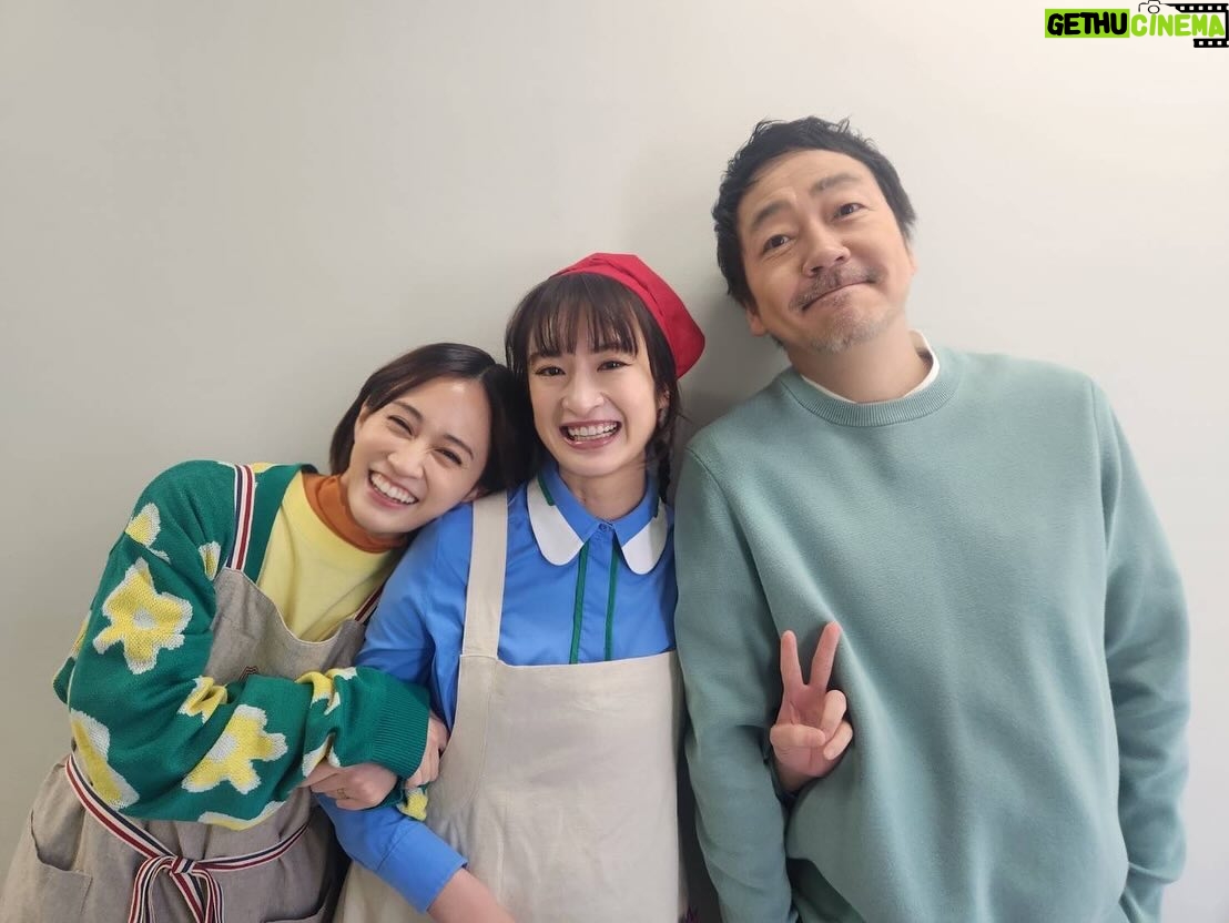 Atsuko Maeda - 3 Likes - . #厨房のありす .
今夜最終回です!!感想まってます✨✨
最後だからいっぱい撮った写真沢山載せちゃおう!
ありすとしんごちゃんと和紗
むぎむぎとなおさんと私
また違う作品で再開できる予感しかありません🤭