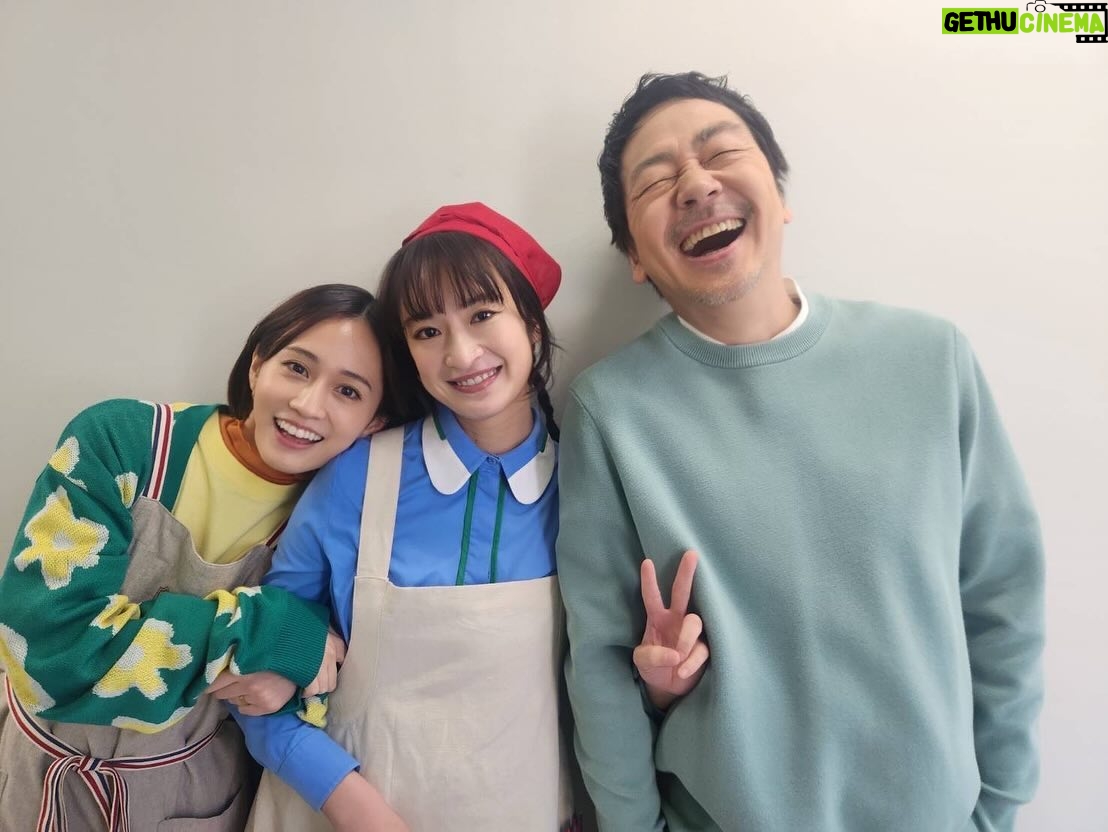 Atsuko Maeda - 3 Likes - . #厨房のありす .
今夜最終回です!!感想まってます✨✨
最後だからいっぱい撮った写真沢山載せちゃおう!
ありすとしんごちゃんと和紗
むぎむぎとなおさんと私
また違う作品で再開できる予感しかありません🤭