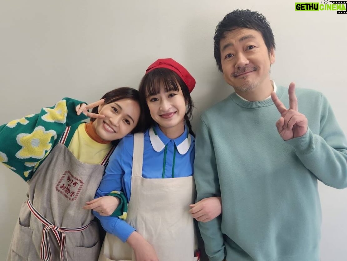 Atsuko Maeda - 3 Likes - . #厨房のありす .
今夜最終回です!!感想まってます✨✨
最後だからいっぱい撮った写真沢山載せちゃおう!
ありすとしんごちゃんと和紗
むぎむぎとなおさんと私
また違う作品で再開できる予感しかありません🤭