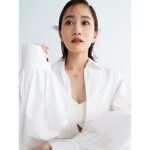 Atsuko Maeda Instagram - . SPUR×AHKAH model: Atsuko Maeda photography: Kenshi Takagi〈SIGNO〉 styling: Aya Yamanaka hair: Hori〈BE NATURAL〉 make-up: Riho Takahashi〈HappyStar〉 movie: Tatsushi Ko〈ZONA〉 text: Momoko Yokomizo edit: Anna Togashi ✨✨