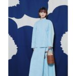 Atsuko Maeda Instagram - . Marimekko F/W 2024 RUNWAY SHOW by R. #Marimekkoが「by R」に初参加し「Rakuten Fashion Week TOKYO」にて開催されたショーにご招待していただきました🌼 Marimekkoの代表的なUnikko柄の誕生60周年記念のショー会場にはマリメッコの世界観が広がっていて素敵な空間でした👏✨ ショーはUnikkoで溢れていて可愛かったー🩷 着用したセットアップお気に入り✌︎ #RakutenFashion、#RakutenbyR、#marimekko、#unikko60years