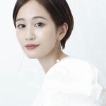 Atsuko Maeda Instagram - . 8月20日に発売するSK-IIの2年ぶりの新製品スキンパワー アドバンストクリームを一足先に毎日使わせていただいてます☀ 私はすっぴんのときの毛穴目立ちと、乾燥肌は年中気になる事で、とくにこの時期はいくら日焼け対策をしても気がついたらシミ予備軍もできたり、、肌の悩みは尽きないですが。 そんなエイジングの火種※にアプローチしてくて、肌に蓋をし守ってくれるパックのような感覚で使用したあと触って実感できるしとくに夜たっぷり塗って朝起きるたびに本当に安心できるクリームです! エイジングケアの大切さを実感できもっとケアと対策をがんばろうってポジティブな感情が増していくので使用してからあらためて毎晩のスキンケアの時間が楽しいし、救世主現れてくれました。やった👏 自分を癒し、労り、明日の自分を少しでも好きになるための一日の終わりのご褒美時間。 味わってみてくださいね！この感覚！😉 ※ハリの低下、乾燥による小じわ、キメの乱れ、毛穴の目立ちを引き起こす乾燥状態 #SKII #スキンパワーアドバンストクリーム