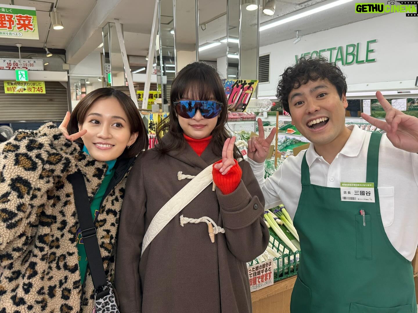 Atsuko Maeda - 3 Likes - .
ありす、かずさ、三國谷優作
幼なじみトリオ
むぎちょんもまえちゃんもだーーーーい好きだ!
現実世界でも友達トリオ🤝
本当に写真撮る習慣が無くて、
ドラマの写真一枚も載せれてなかったですが
さっきやっと撮れた!
『厨房のありす』第4話もうすぐはじまるよー!
みんなで楽しく毎日撮影しております
4話はかなり泣けるそしてありすとこうせいにきゅんだよ!!!
涙拭ける物をそばに置いて楽しんでね🥺
#厨房のありす