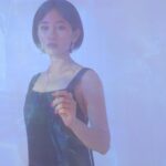 Atsuko Maeda Instagram – .
.FRED “DIVE INTO THE BLUE”.

 @fredjewelry
#FREDRiviera #FREDJewelry #FREDParis #LiveTheJoy #PR
リヴィエラの海の中にいるようなデジタルインスタレーションがきれいな空間でブルーコレクションジュエリーも最高に輝いてました💍
新宿伊勢丹１階プロモーションで5月23日まで
開催中だよ🐬
