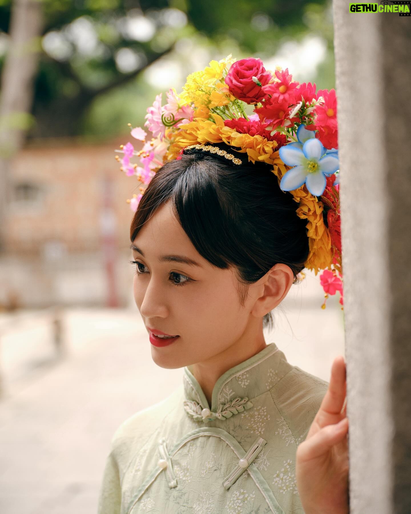 Atsuko Maeda - 41.1K Likes - .
中国の泉州を訪れ、「簪花」という伝統的な風習に触れました💐💐
地元の人々は皆、「今生の簪花は、来世の美しさを約束する」と語っていました☺️素敵💓💓
#中国 #泉州 #前田敦子中国日記