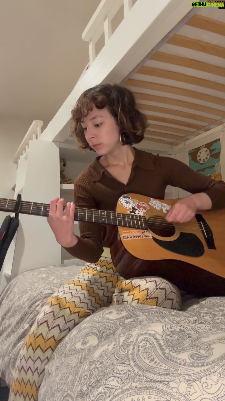 Aubrey Anderson-Emmons Instagram - a lil bit of a song I wrote for my best friend:)