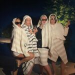 Aurélie Van Daelen Instagram - @etam shooting trip album 🙃 >> -20% sur le site avec le code « AURELIEXETAM » (Disponible en Belgique jusqu’au 15/5) #publicité Combien sur 10 pour ma danse en pyj ? 😂