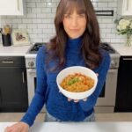 Autumn Calabrese Instagram – Taco night gets a makeover 🌮 with this Cauli-Rice Taco Bowl!  Packed with flavor and gut-loving ingredients, every bite is a celebration of deliciousness!

Share the flavor with friends and snag the 4 Week Gut Protocol Cookbook. 

Link in bio!

#goodmoodfood #guthealth #4weekgutprotocol