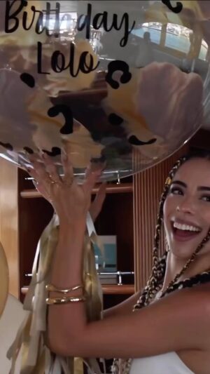 Avani Instagram - lil yacht day in cabo 🛥️⭐️
#vlog #boat