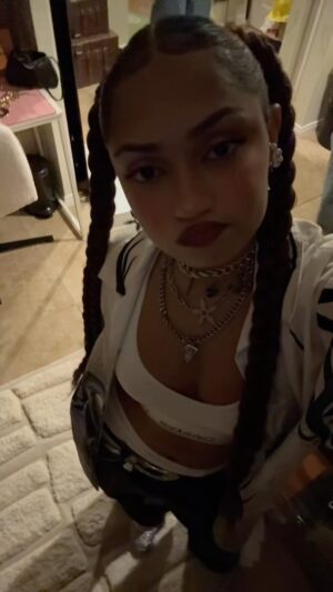 Avani Instagram - 🤷🏽‍♀️ 
#style #fashion #barbie