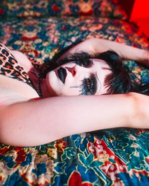 Avery Quinn Pongracz Instagram - motel cheetah 💋 

📸 - @drelladarko