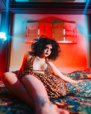 Avery Quinn Pongracz Instagram - motel cheetah 💋 

📸 - @drelladarko