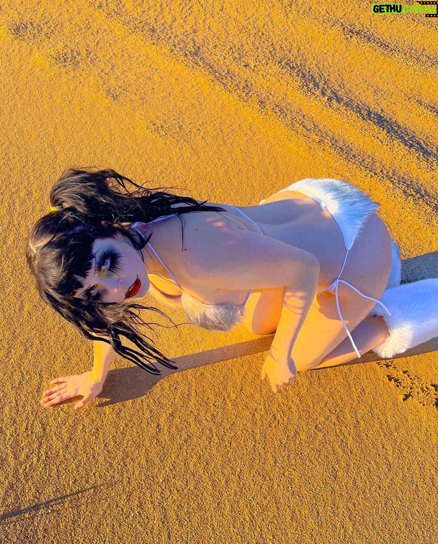 Avery Quinn Pongracz Instagram - On another planet