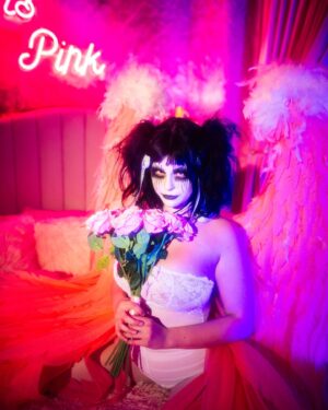 Avery Quinn Pongracz Instagram - Happy Valentine’s Day 🥀