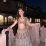 Avneet Kaur Instagram – In my param sundari moment 🧚‍♀️💗🤭

Styling @kmundhe4442 
Wearing  @mohrayacouture
Jewellery @laadoatelier 
Makeup Me