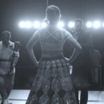 Avneet Kaur Instagram – The madness behind the magic you see ✨😅 #behindthescenes #timesfashionweek 

🎥 @theshutterup__