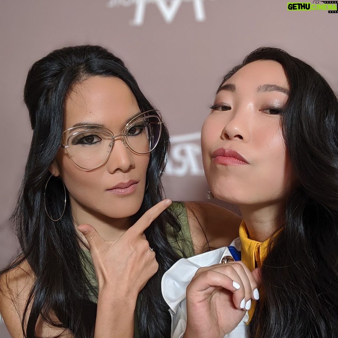 Awkwafina Instagram - I love u @aliwong (also go get her book, out today!!)