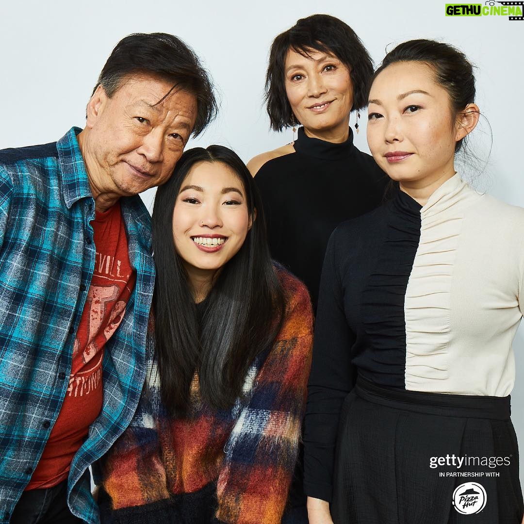 Awkwafina Instagram - #thefarewellmovie fam on premiere day. @richterfit @gettyentertainment @pizzahut