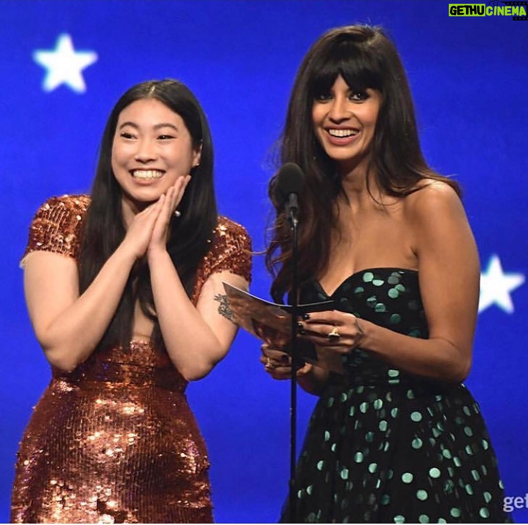 Awkwafina Instagram - What a night at @criticschoice , @crazyrichasians took home BEST PICTURE COMEDY!! @kirinstagram @marcusrfrancis @avoyermagyan @elisabettafranchi @louboutinworld Los Angeles, California