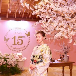 Aya Asahina Instagram - .
.
SABON日本上陸15周年を記念した「Sakura Bloom Collection」🌸
.
2/15~2/23まで伊勢丹新宿店本館1階
プロモーションスペースにて、
先行発売ホップアップストアがオープン💓
.
春の空に咲く清らかなフローラルグリーンな香りと
春らしいパッケージでとても可愛かった♡
.
@sabon_japan 
#sabon #サボン #SABONサクラブルーム#sabonjapan15th
 #サボンノサクラ