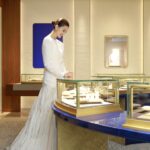 Aya Asahina Instagram – .
.
CHAUMET💙
.
9/14に銀座エリア3店舗目となる
ブティックをGINZA SIXにオープンします🫶
私は一足先に行ってきました💙🤍💙
.
新ブティックのオープンを記念して、
GINZA SIX 2Fの三原テラスにて、
日本初の“CHAUMET  POP-UP カフェ”が
期間限定で9/24まで登場します💙
.
ぜひ行ってみてね！！＾＾
.
.
#chaumet