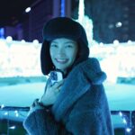 Aya Omasa Instagram - 今更感たっぷりの極寒北海道☃️旅行のお写真❄️🩵 とっても寒かったけれど北海道で食べるアイスが美味しすぎて毎回食べます🍦✨ 北海道旅行おすすめありますか〜とよく聞かれますが、 ジンギスカン、海鮮、ラーメン、ソフトクリームは必ずたべて帰って〜 早くまた北海道に行きたい☃️❄️