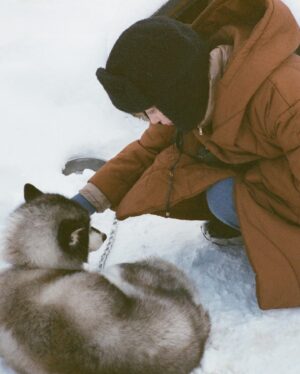 Aya Omasa Instagram - 今更感たっぷりの極寒北海道☃️旅行のお写真❄️🩵

とっても寒かったけれど北海道で食べるアイスが美味しすぎて毎回食べます🍦✨

北海道旅行おすすめありますか〜とよく聞かれますが、
ジンギスカン、海鮮、ラーメン、ソフトクリームは必ずたべて帰って〜

早くまた北海道に行きたい☃️❄️