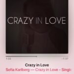 Ayesha Takia Instagram - @abufarhanazmi #Crazyinlove 🥰 #song #music #sofiakarlberg #cover 💖💖💖