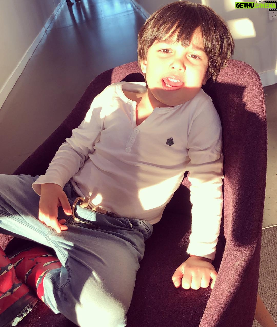Ayesha Takia Instagram - May the sun always shine on u my handsome son #Mikail 😍💖🖤🦄🥰😘💙🙌🏻👏🏻👍🏻🙏🏻
