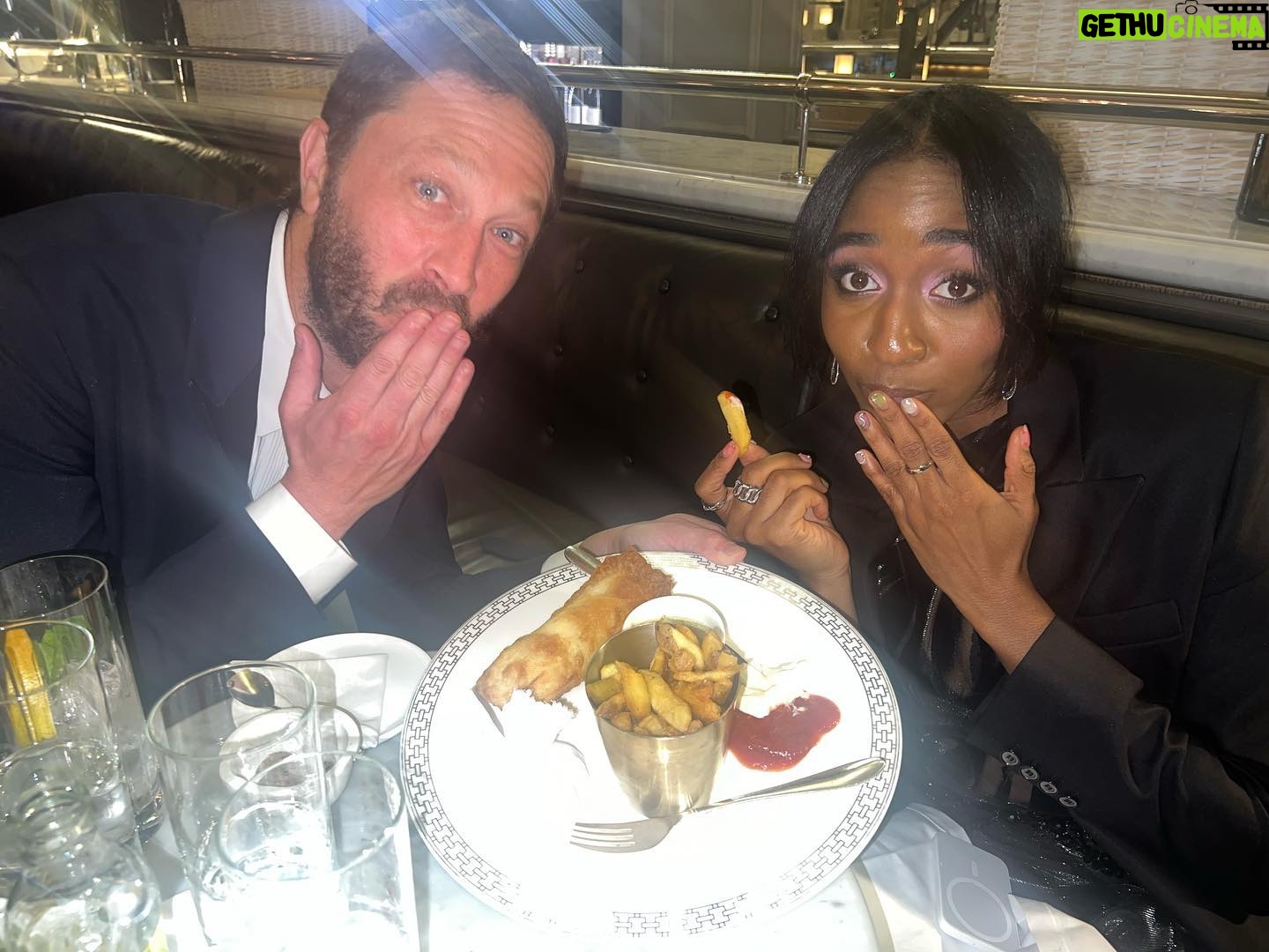 Ayo Edebiri Instagram - Enjoying British culture and cuisine! Travel! It’s the spice of life!