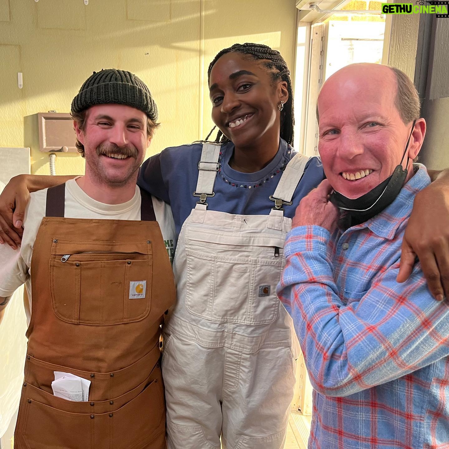 Ayo Edebiri Instagram - thank you for watching season 2 of The Bear these pictures are proof that I was there and lucky enough to work with some of the smartest, kindest, coolest people in the world!!! posting on Instagram is hard sometimes ok bye!!